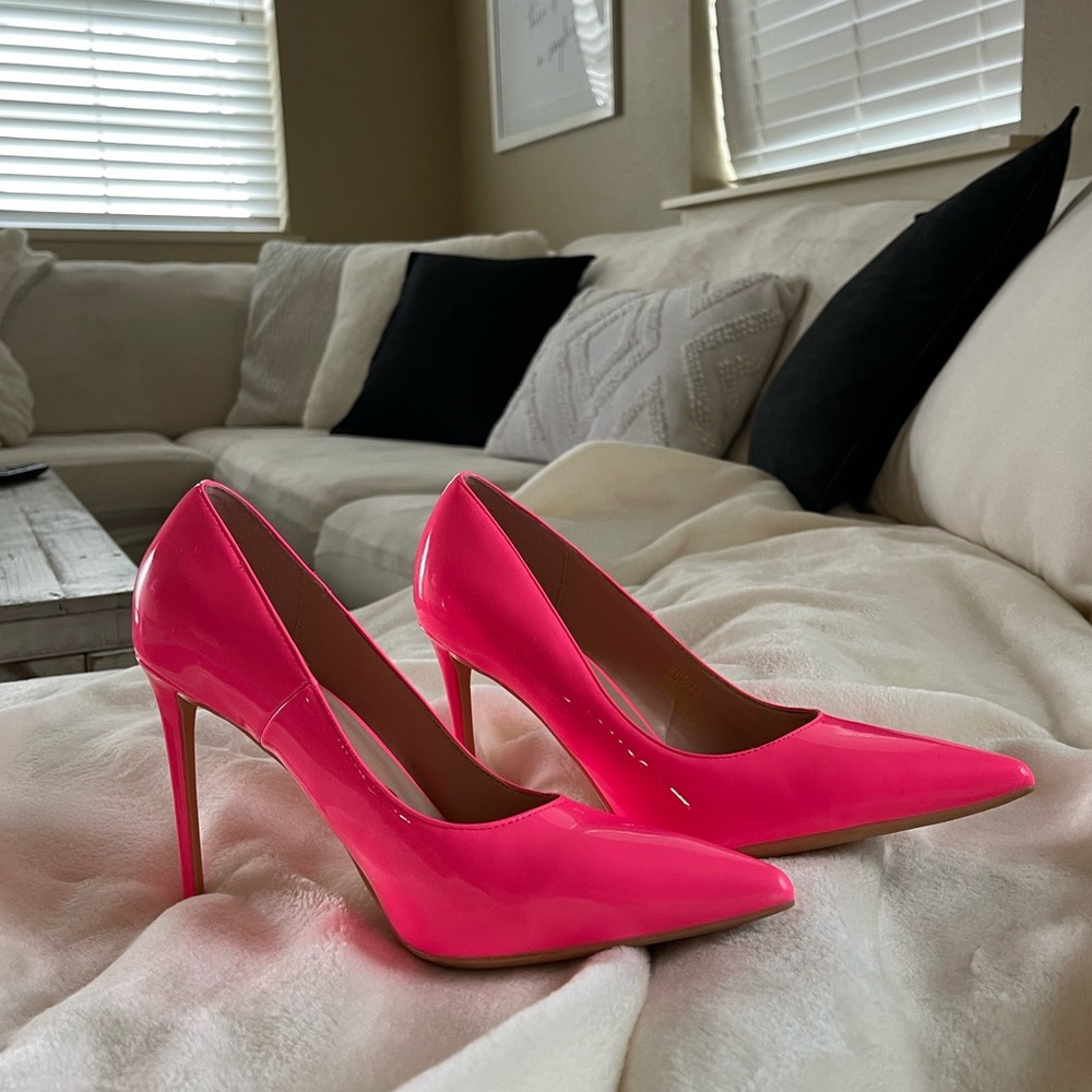 hot pink pump heels 💓